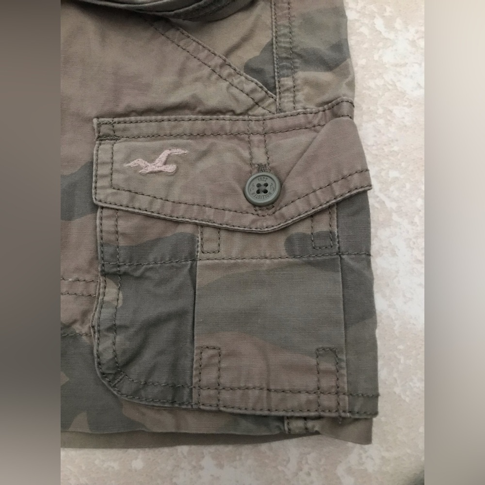 Y2k Hollister mini camo cargo skirt - Picture 15 of 16